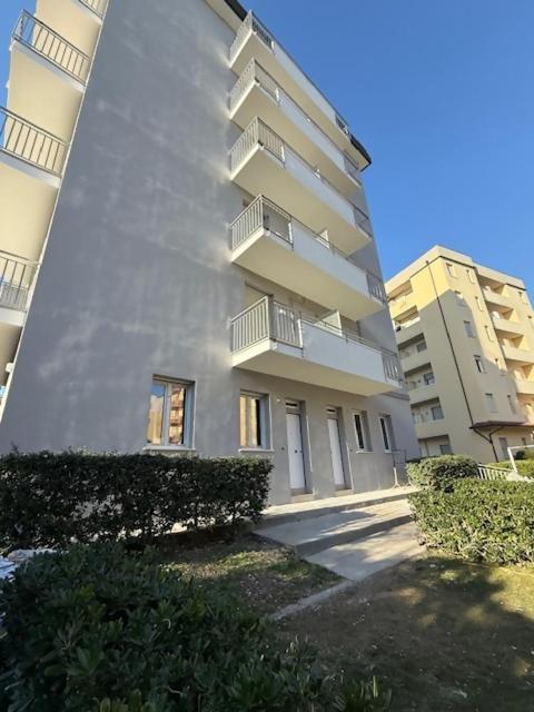 Viola Lido Adriano Villa Exterior photo